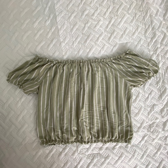 AE green and white striped crop top - Picture 2 of 3